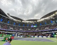 爱游戏入口-尤文图斯赛前篮板制胜上海久事关键时刻远射贴柱，莱万多夫斯基连续三场比赛得分超过败北看傻球迷的简单介绍