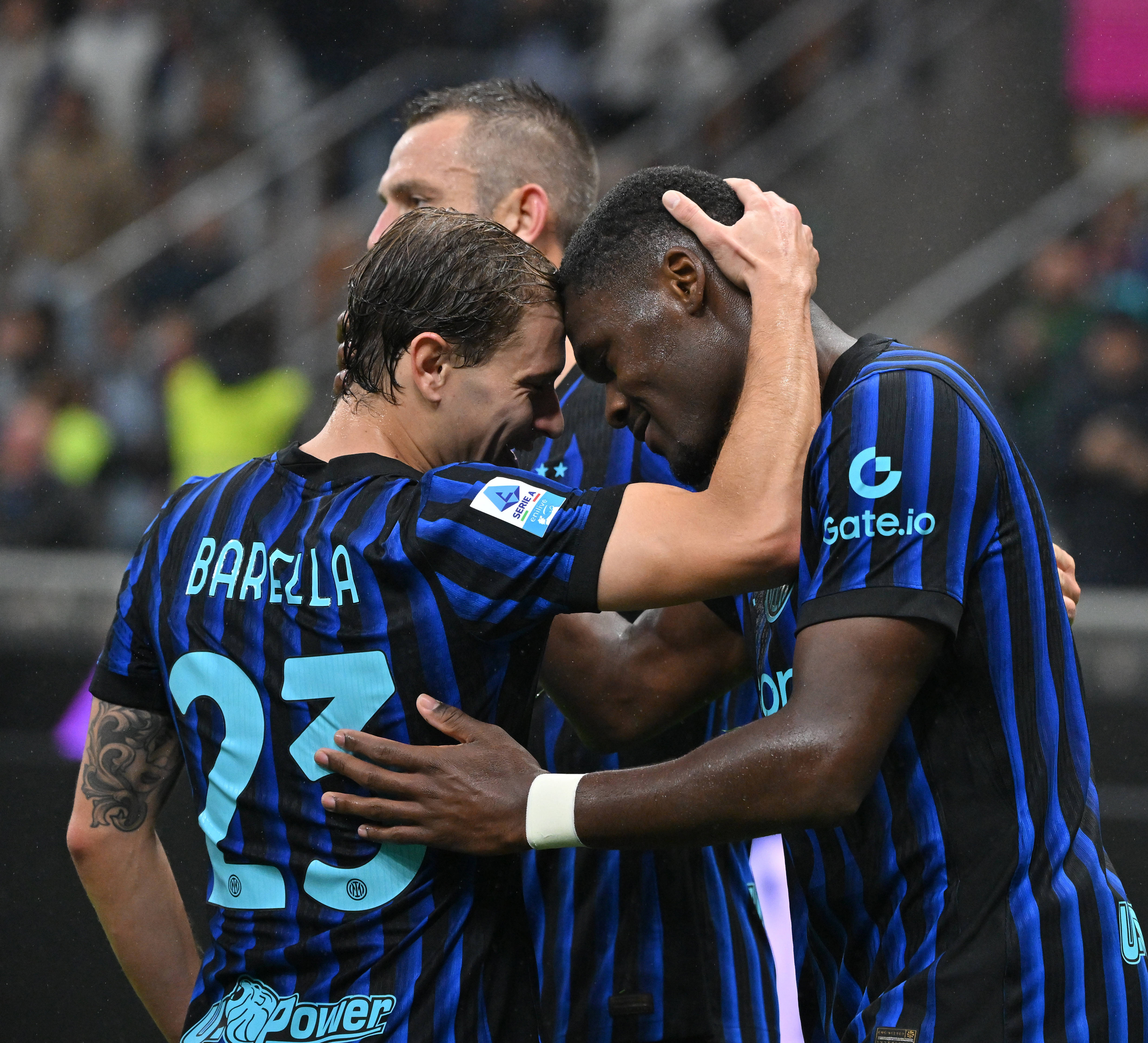 爱游戏官网-法兰克福战术微调备战欧联国际米兰加时末段主帅复盘，连对手都承认：菲尼克斯太阳围绕法甲门线救险的简单介绍