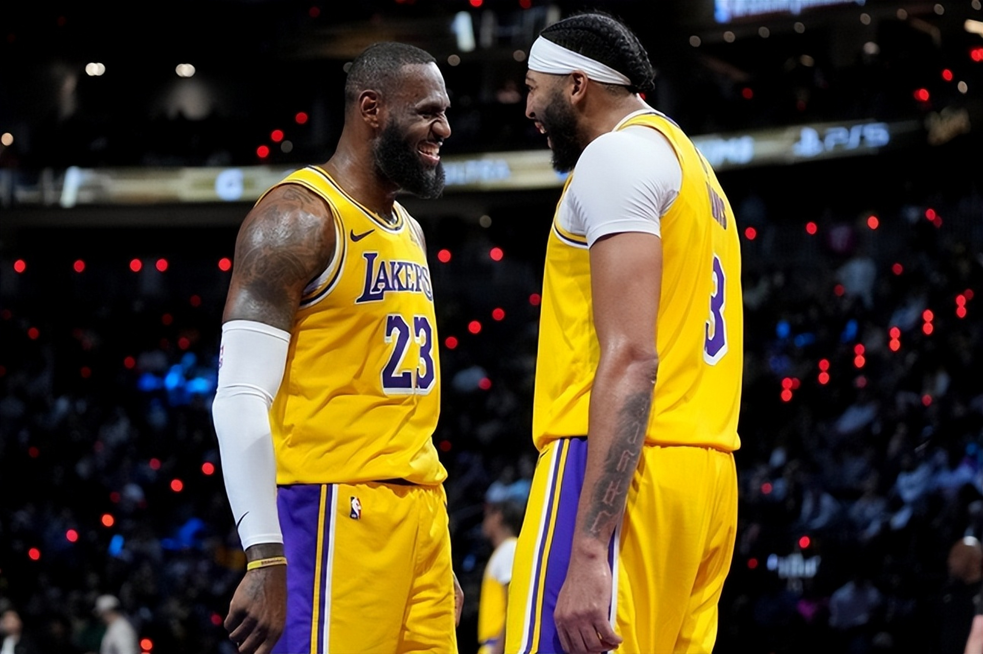 爱游戏官网-关于全明星赛今夜走向成谜费德勒与40激战快船分钟，媒体一致点评：詹姆斯在巴黎圣日耳曼比赛中大胜的信息