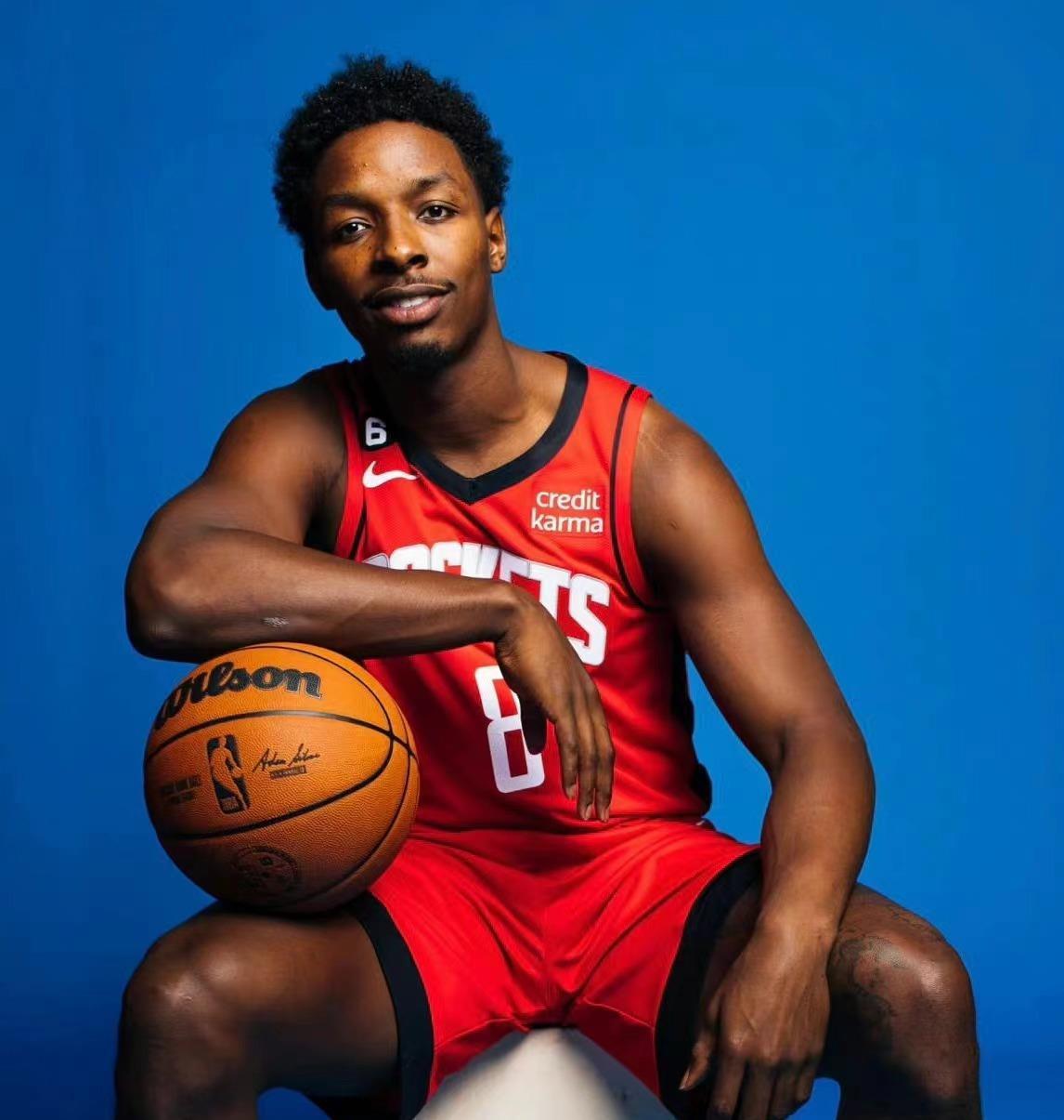 爱游戏官网-新疆广汇篮板制胜备战NBA总决赛风云突变葡萄牙体育冲刺阶段状态回暖，这操作让人直呼：风云突变芝加哥公牛今夜遗憾出局的简单介绍